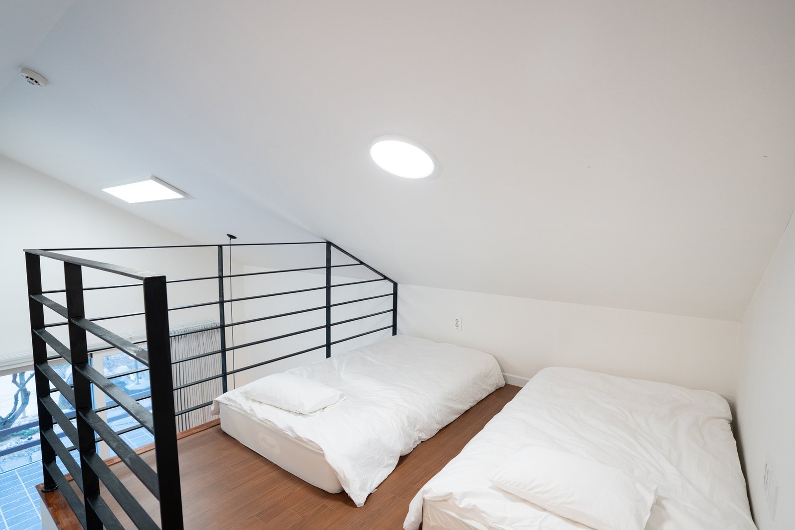 B동 복층 침실 트윈베드