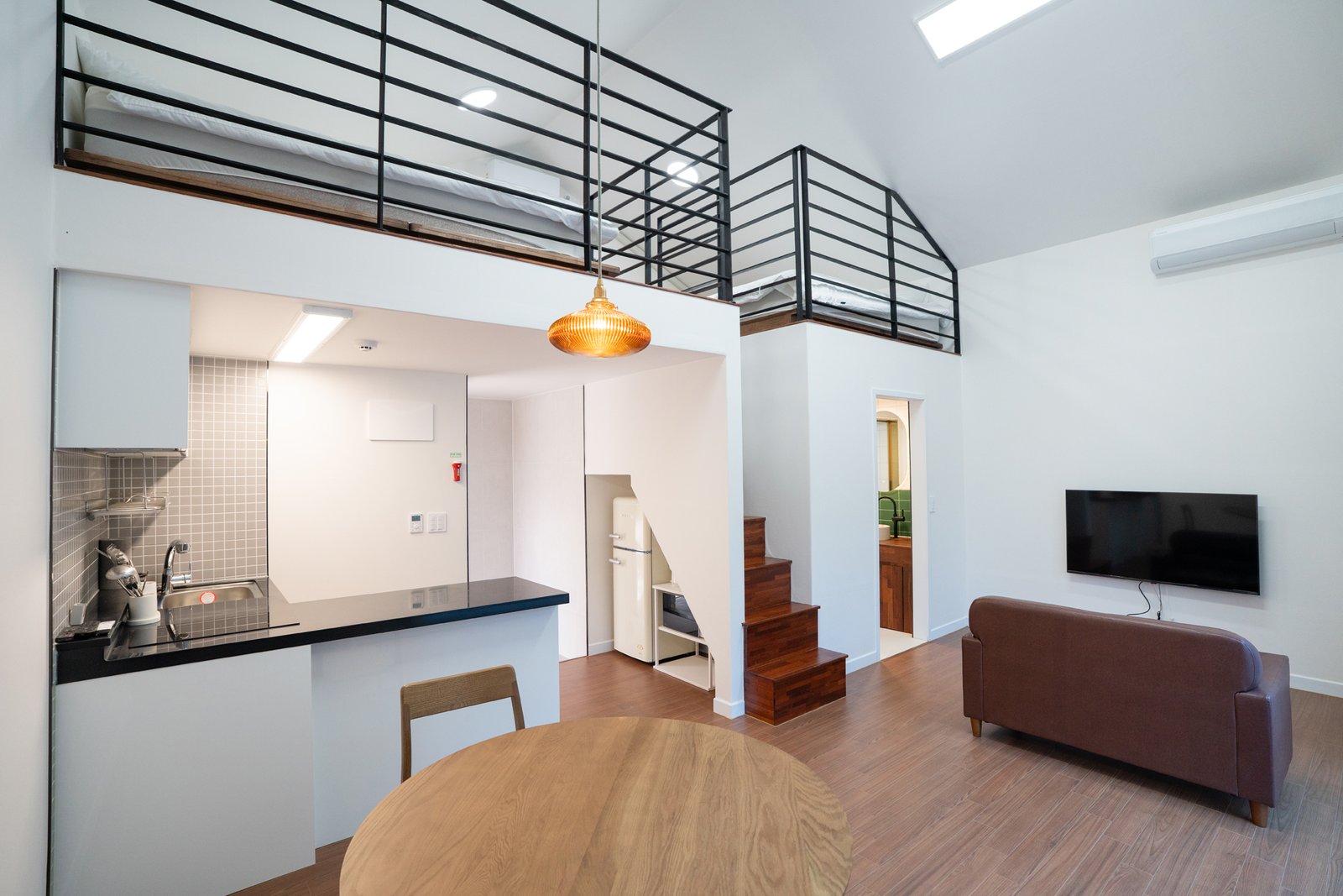 C동 거실 복층 전경